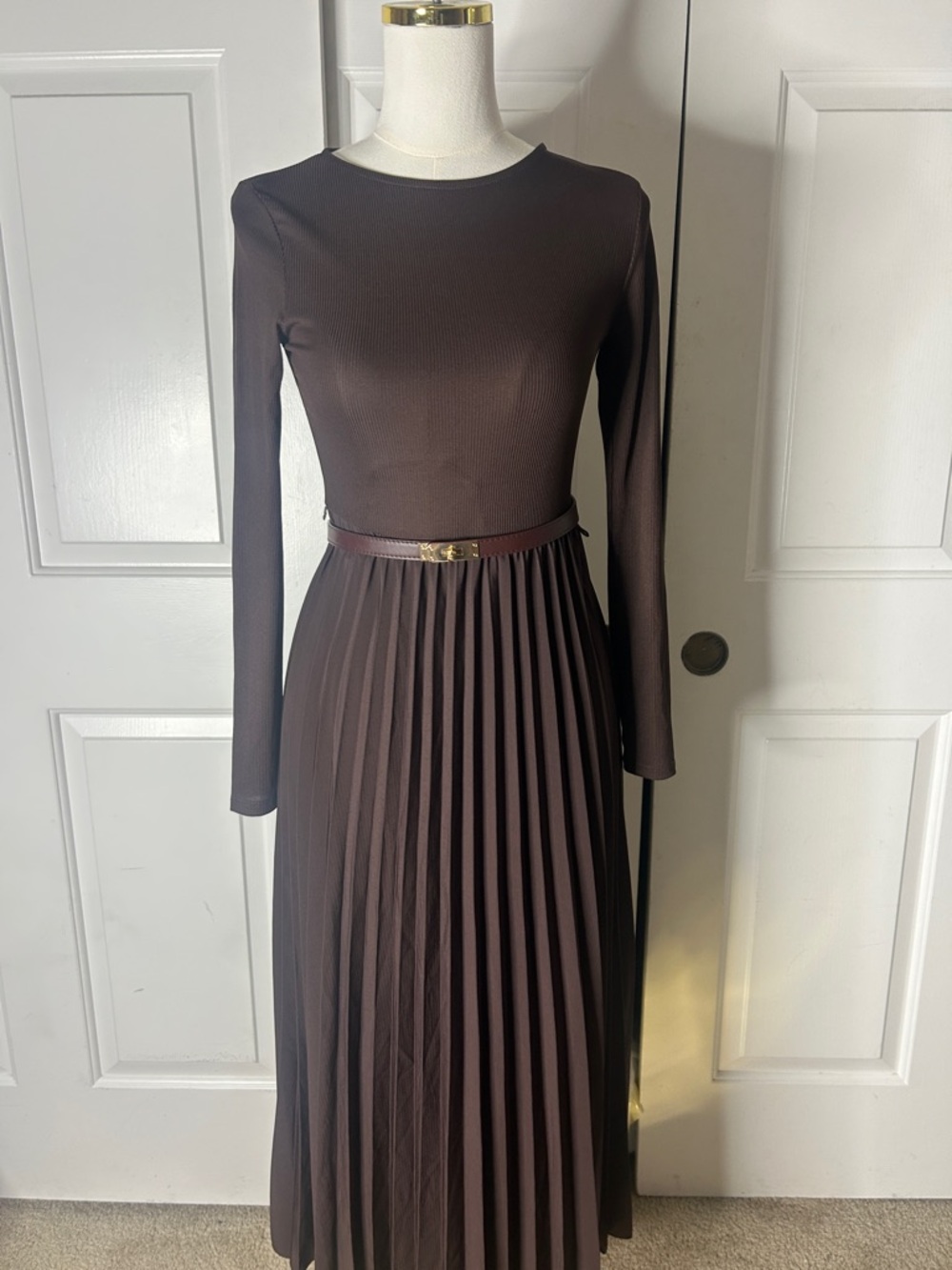 Mango (size 2) FLARED MIDI-DRESS WITH BELT - Picture 6 of 11